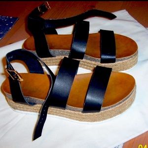 Black Sandals platforms